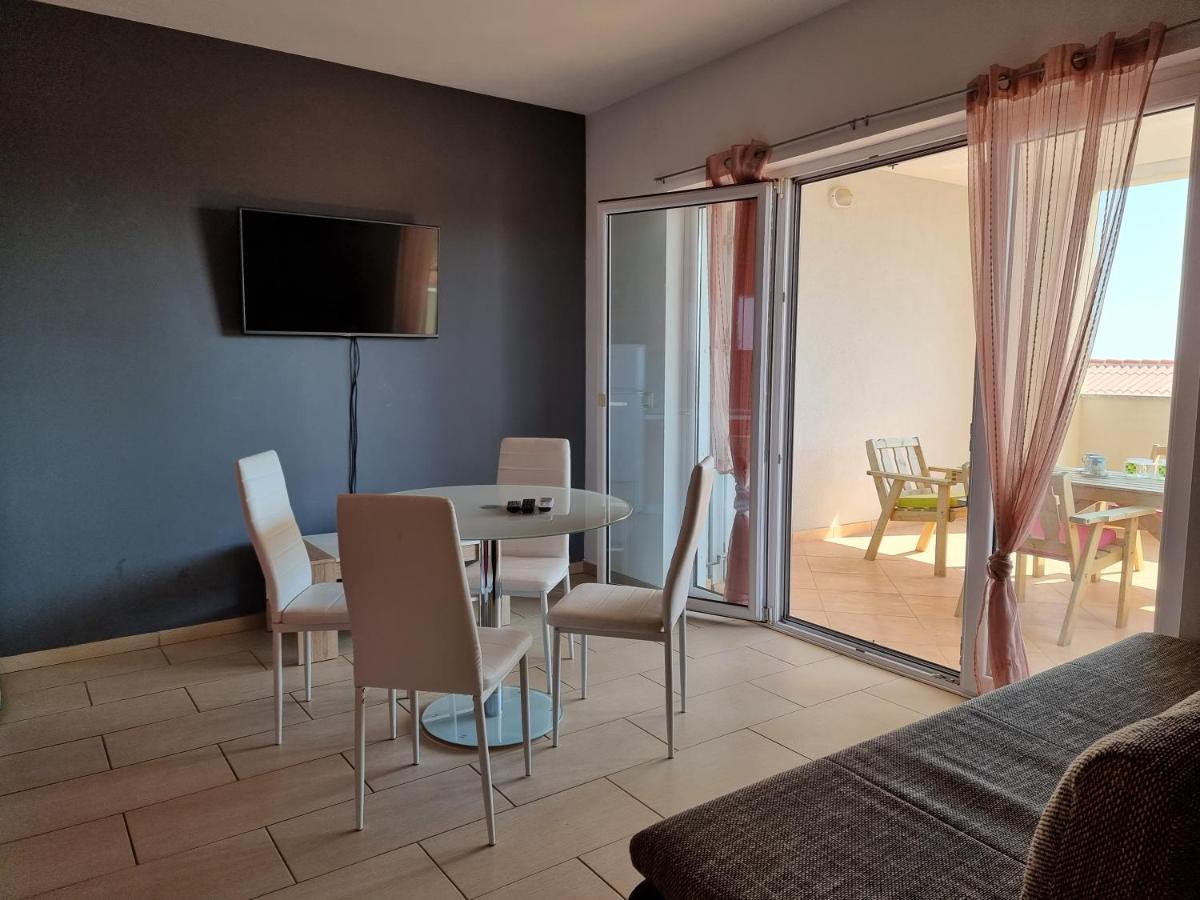 Apartment Wallot Novalja Zewnętrze zdjęcie